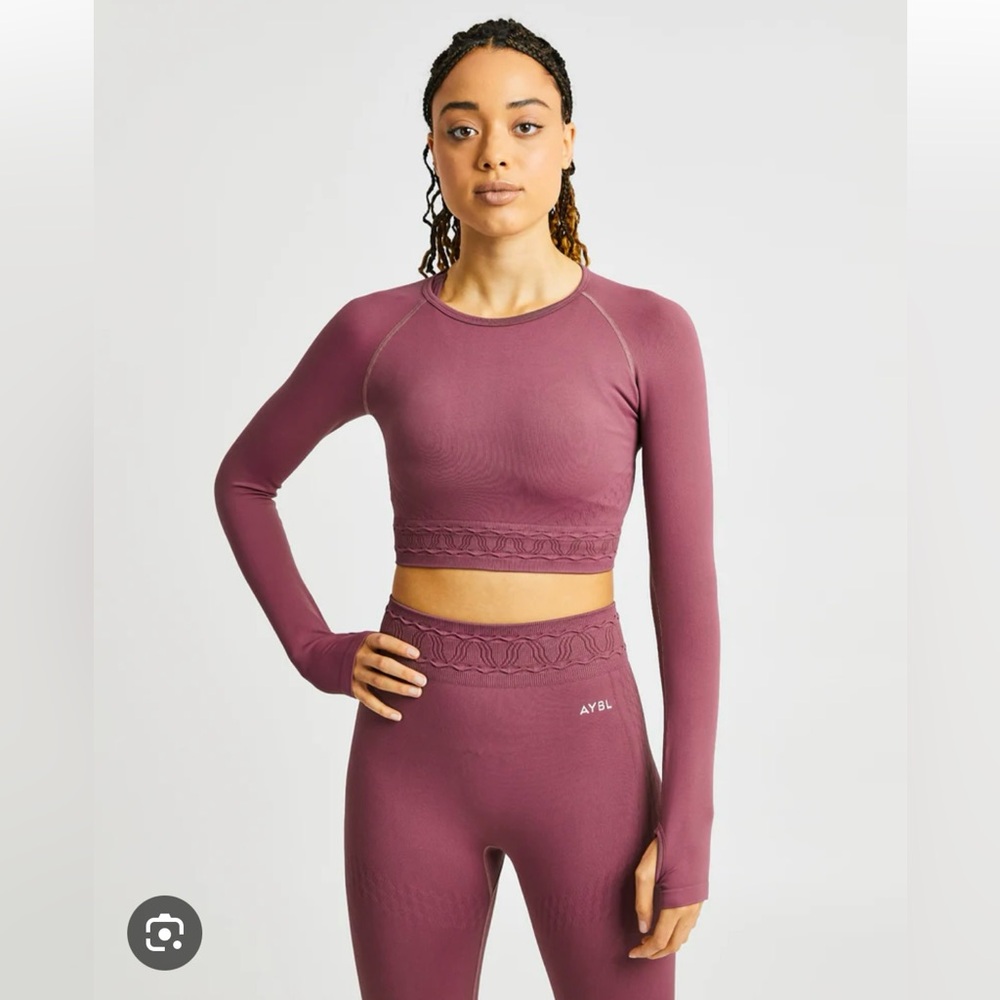 AYBL Elevate Seamless Long Sleeve Crop Top - Rose color